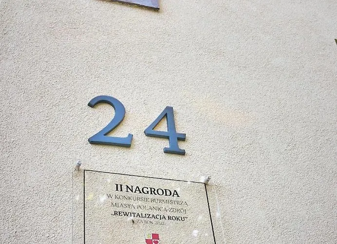 W Parku Emma 6 Zdrój * Polanica-Zdrój